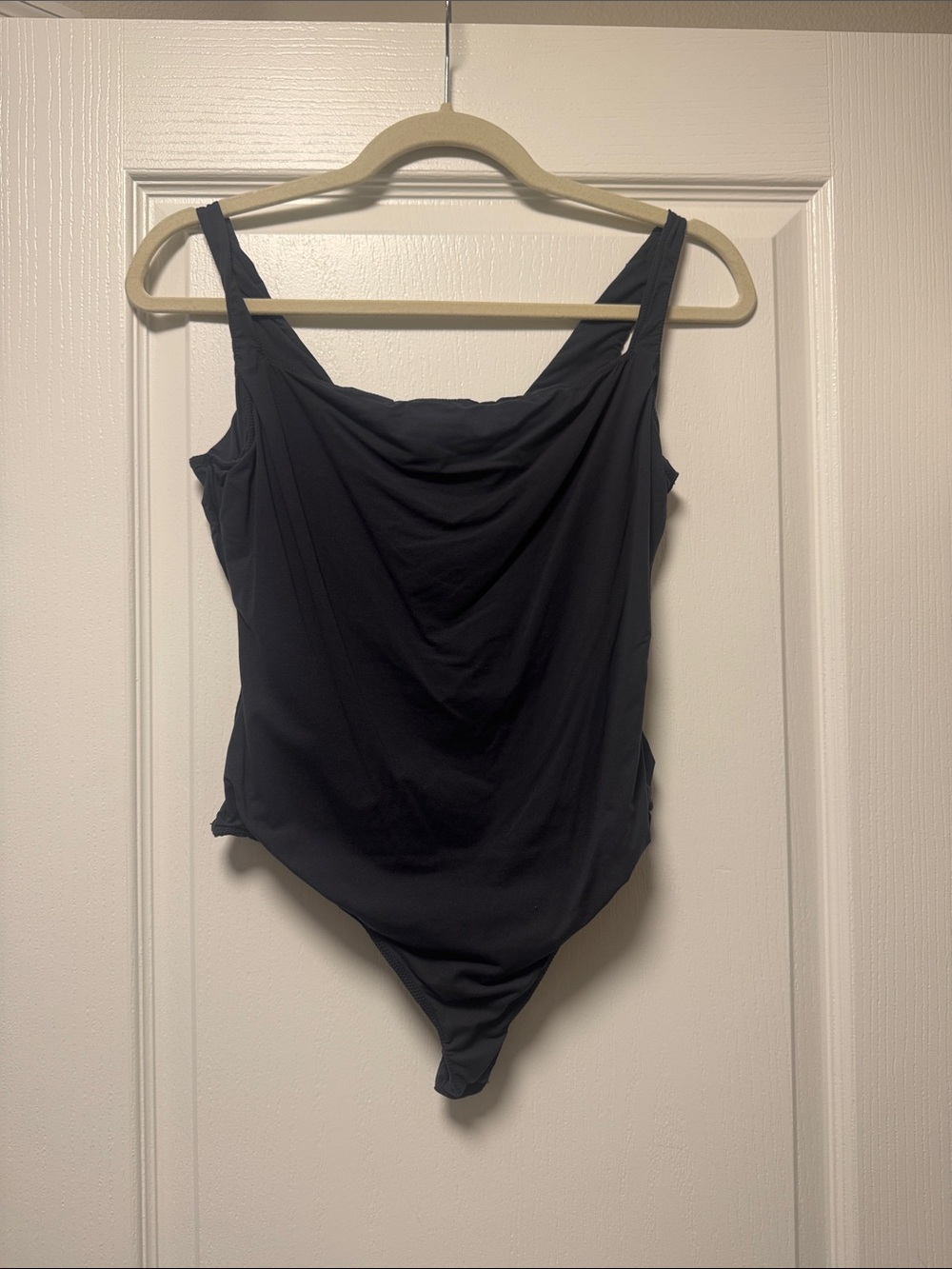 Skims fits everybody square neck bodysuit charcoal xl